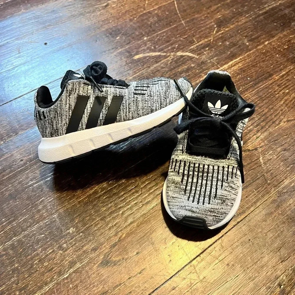 Toddler Adidas Swift Run
